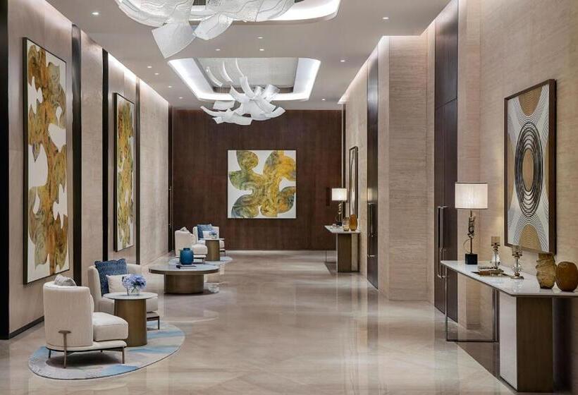 هتل The St. Regis Riyadh