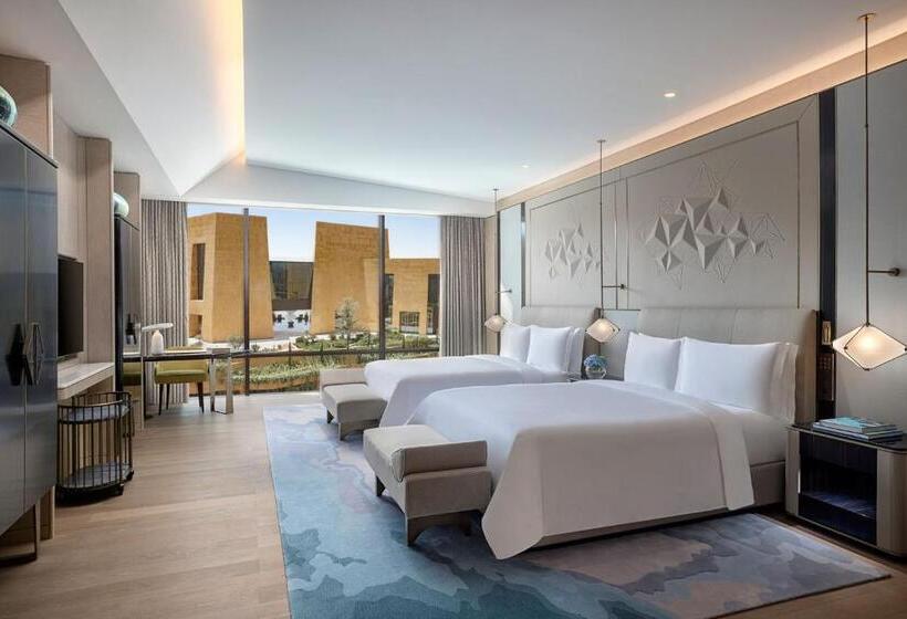 هتل The St. Regis Riyadh