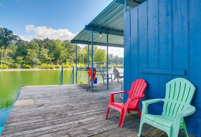 Kimberling City Escape W/ Dock Access & Boat Slips
