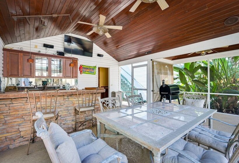 Palm Harbor Home W/ Private Pool, 4 Mi To Beach