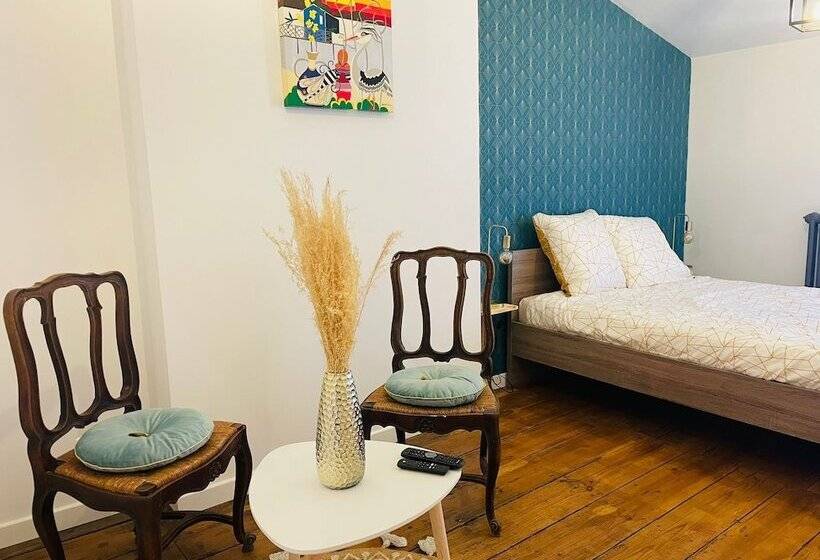 פנסיון 7 Rue Cherche Midi