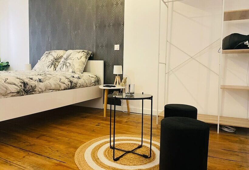 פנסיון 7 Rue Cherche Midi