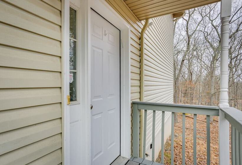 Pet Friendly Lackawaxen Home W/ Gas Grill!