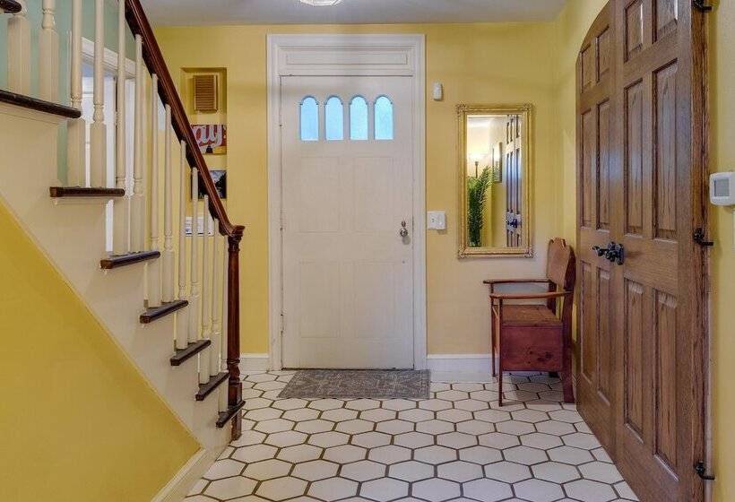 Pittsford Vacation Home: 2 Mi To Historic Village