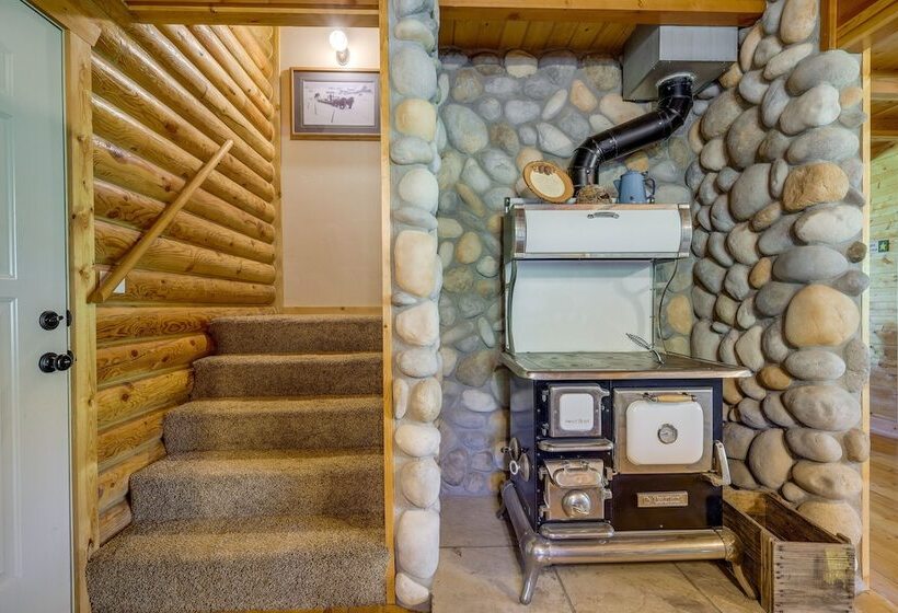 Remote Cedar City Cabin W/ Deck, Views, Fireplaces