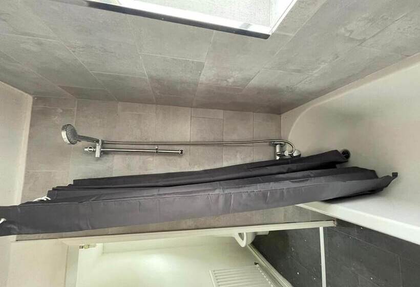 דירת נופש Lovely And Bright 2 Bed House