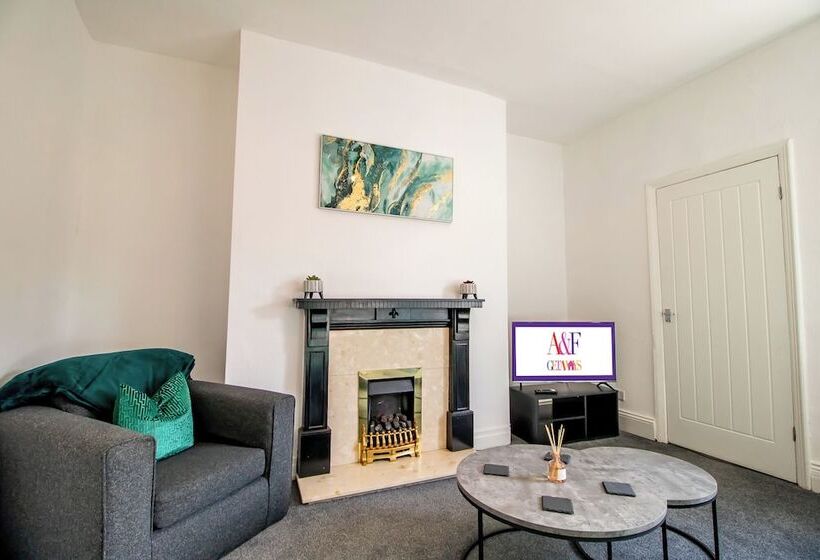 إقامة Stylish 3 Bed Flat In South Shields