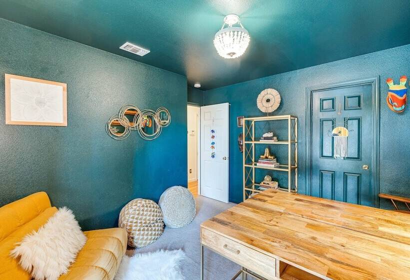 Sacramento Home W/ Fire Pit: 15 Mi To Downtown!