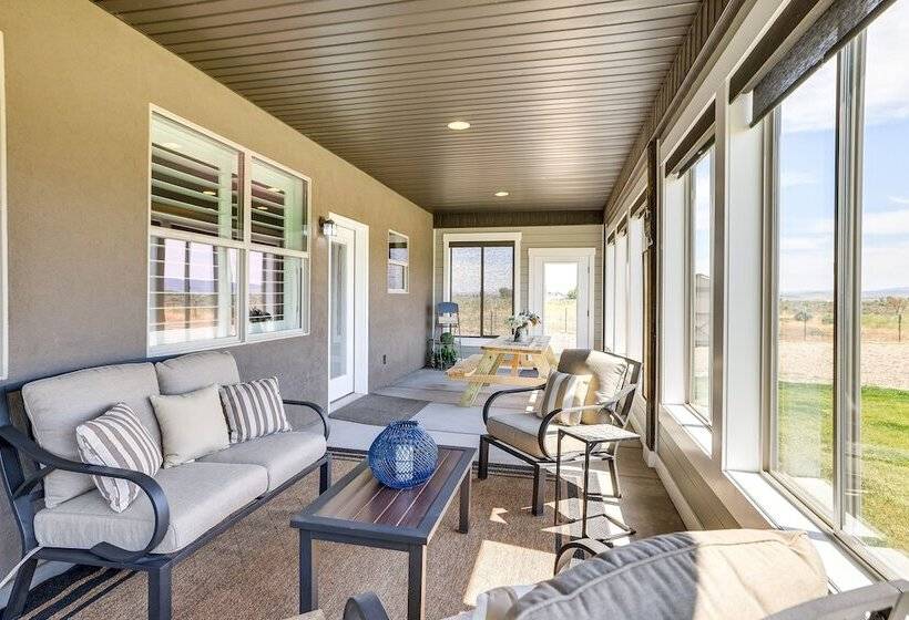 Secluded Home Near Hiking + Downtown Cedar City!