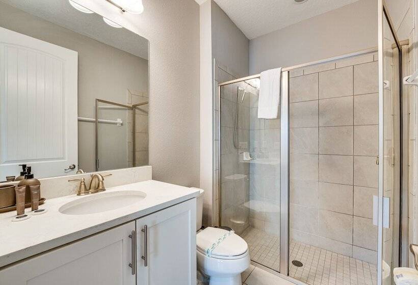 Spacious Kissimmee Escape, Close To Disney World!