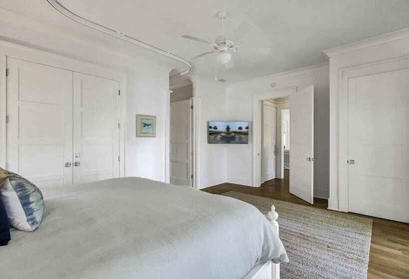 24 Sand Dollar Drive By Avantstay Entertainers Home W/ Pool. Hot Tub, Ping Pong & Close To Beach!