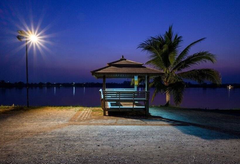 호텔 Beung Sampathuan Nakornchaisri Resort