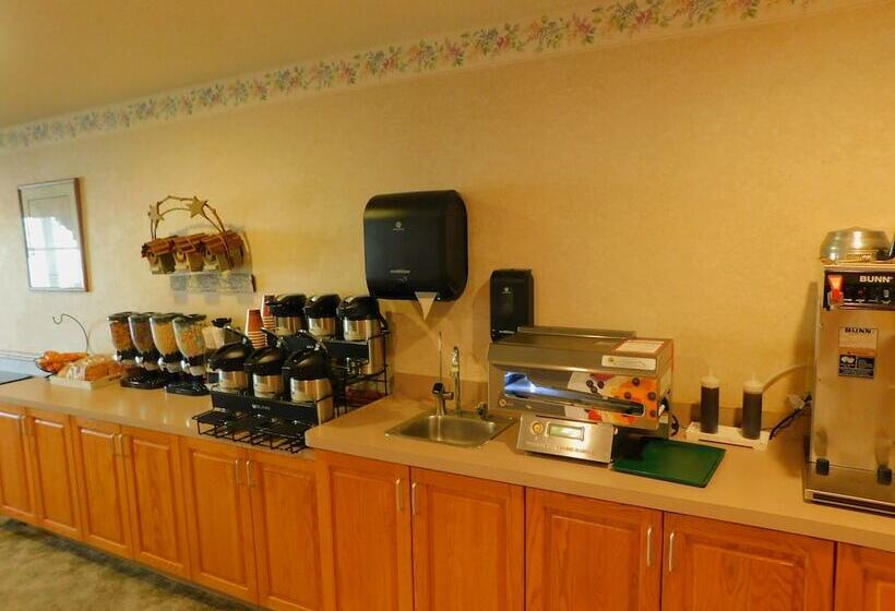 בית מלון כפרי Northwoods Best Inn  Turtle Lake