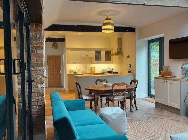Сельский отель Barn Conversion In Somerset