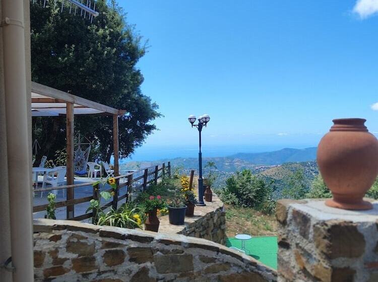 田舎風ホテル Serramezzana