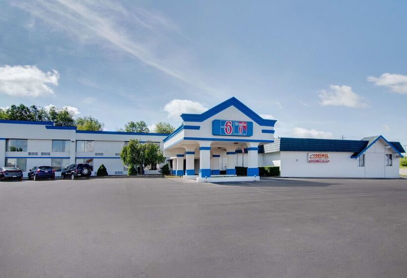 בית מלון כפרי Studio 6 Suites Clarion, Pa