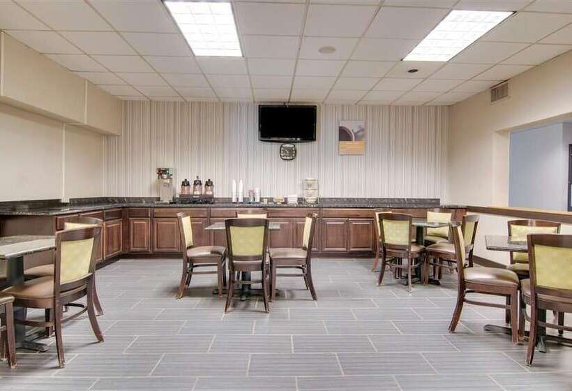 בית מלון כפרי Studio 6 Suites Clarion, Pa