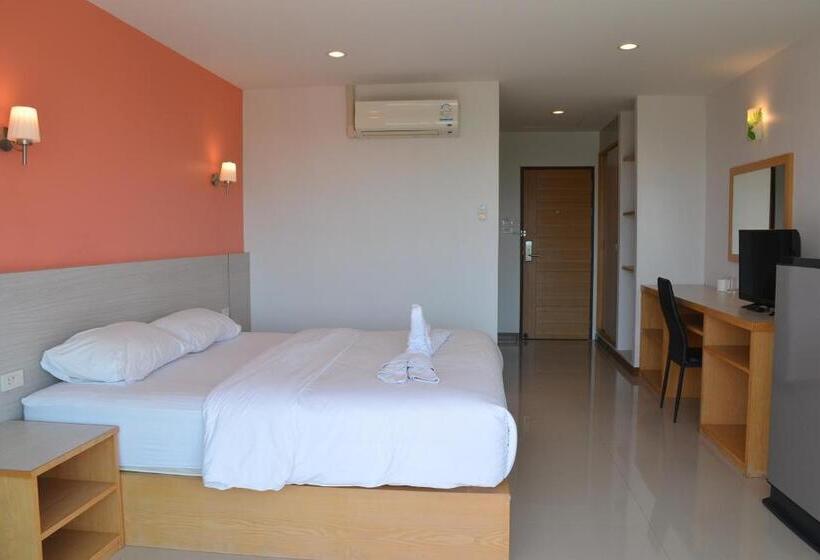 Hotel The Base Hua Hin