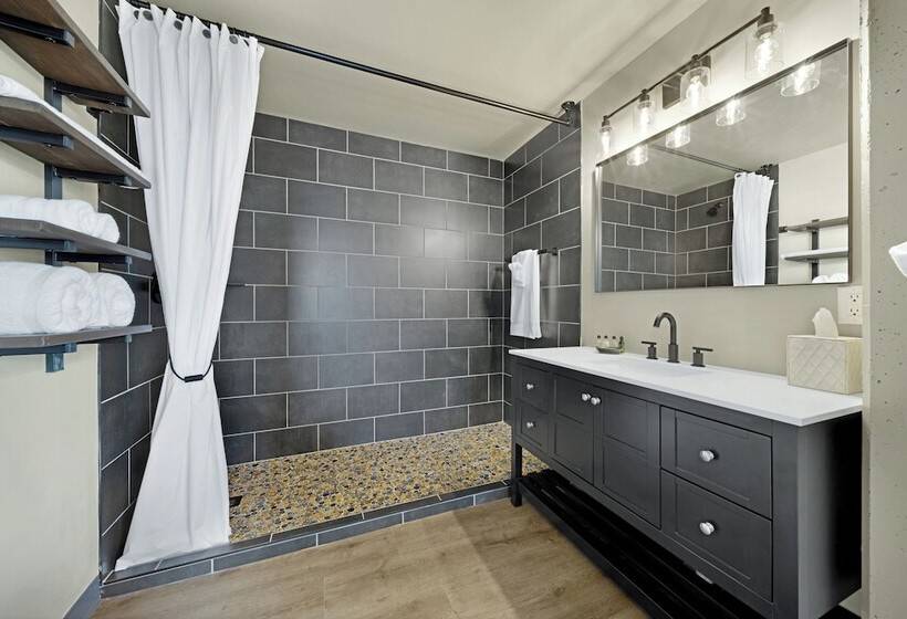 ホテル The Suites At Prairie Falls