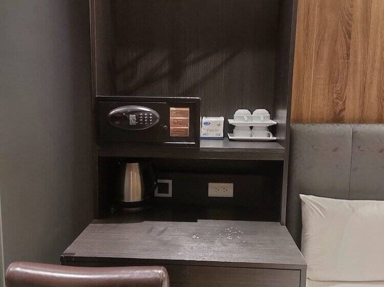 Meworld Hotel Taipei Main Station