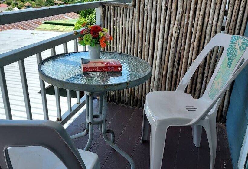پانسیون Blue View House Phi Phi