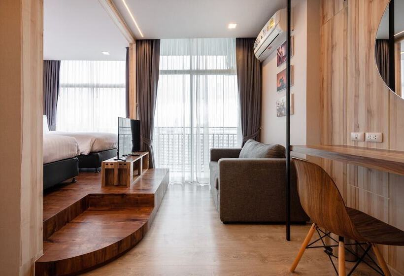 پانسیون The Grand Jomtien By Favstay