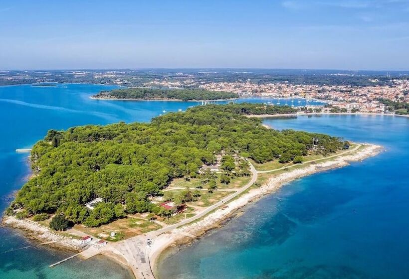 פנסיון Ul. Dinka Trinajstića 10