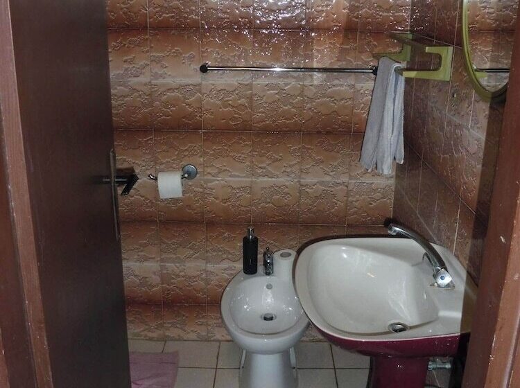 פנסיון Ul. Dinka Trinajstića 10