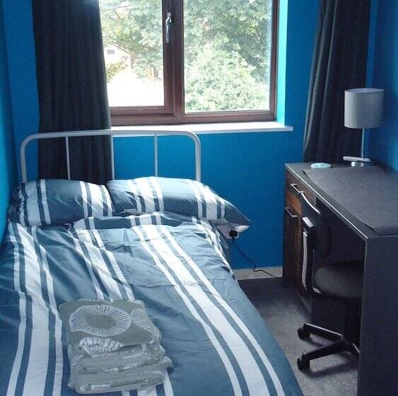레지던스 3 Bed House Mkt Deeping   Nr Peterborough Stamford