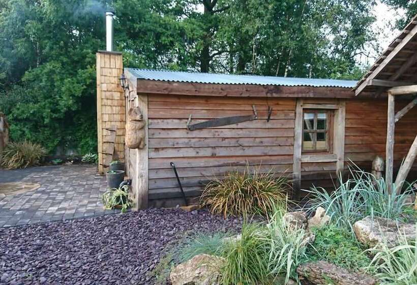 اقامتگاه Charming 2 Bed Cabin In Sutton Coldfield