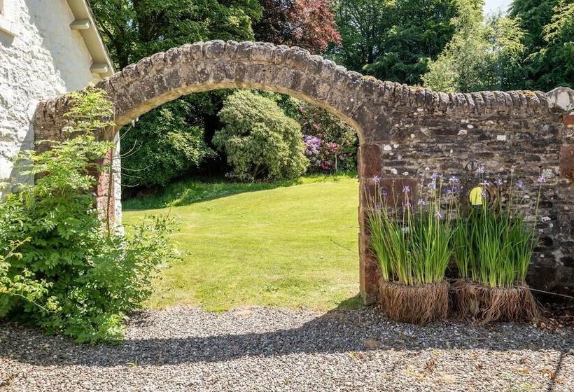 إقامة Charming 7 Bed Estate House Near Gleneagles