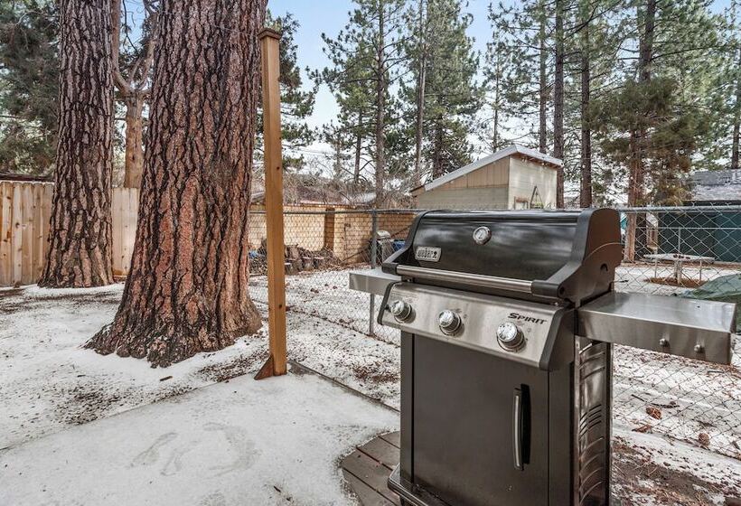 Shady Pine Cottage