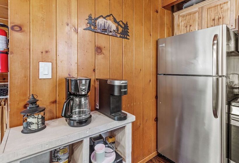 Shady Pine Cottage