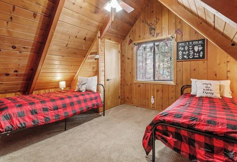 Shady Pine Cottage