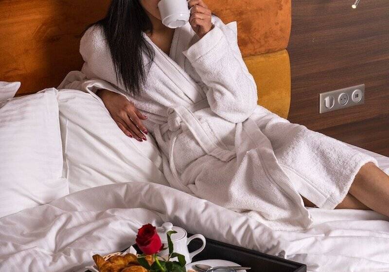 Golden Tulip Hotel Alexandre