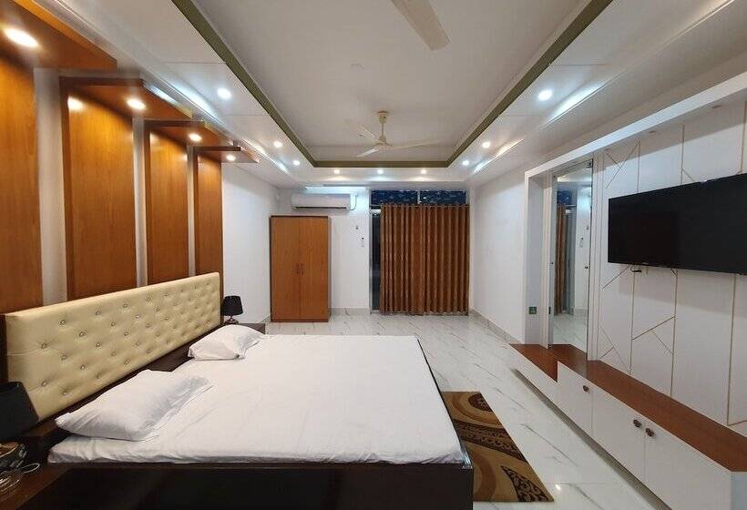هتل Aronno Resort