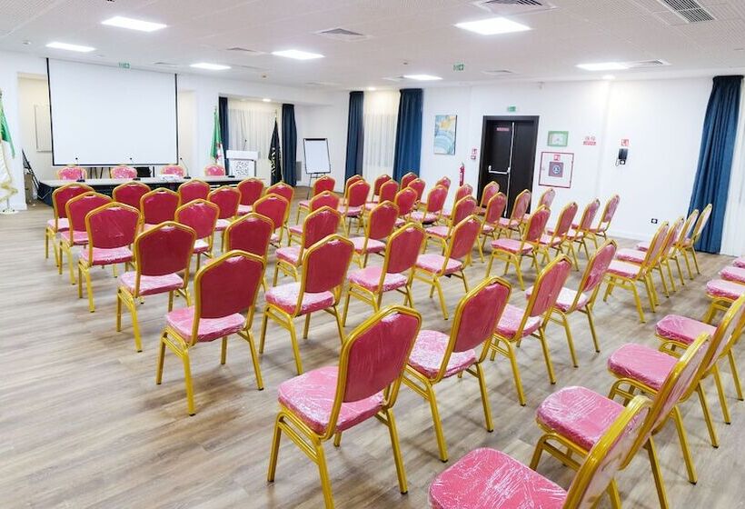 هتل Atlantis Bejaia Aéroport