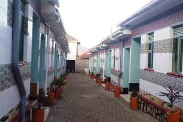 هتل Baron Guest House
