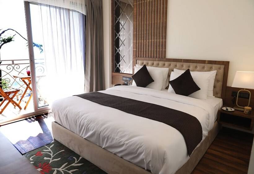 בית מלון כפרי Pagoda Centurion