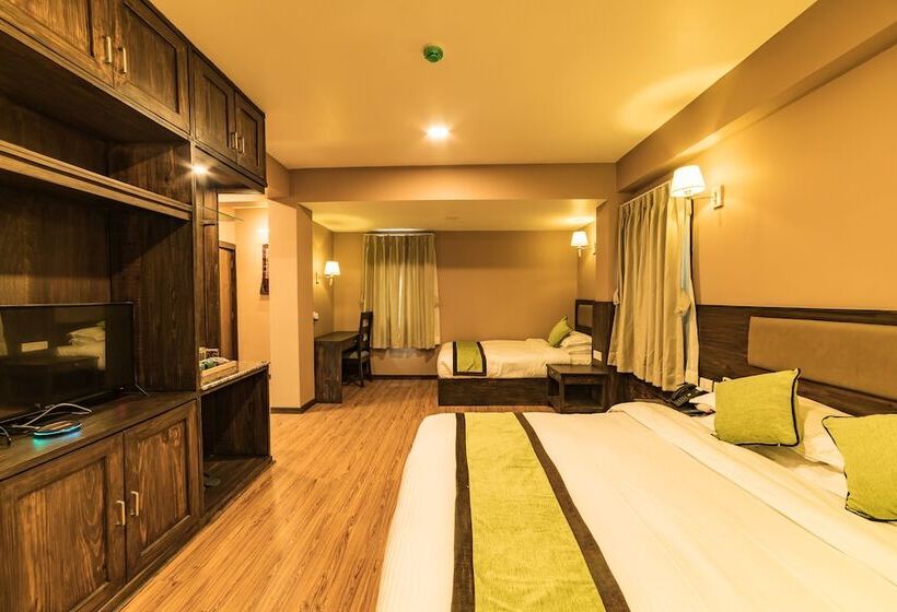 هتل Purnas Museum Resort