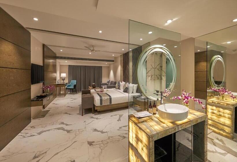 هتل Regenta Central Imperial Candolim Goa