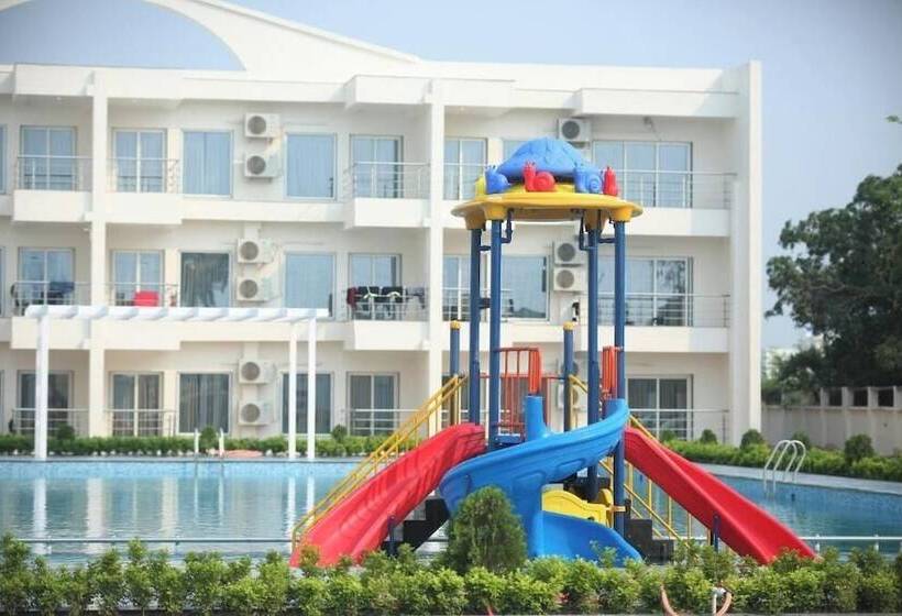 هتل Royal Gitanjali Resort &spa