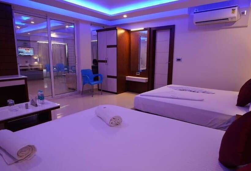 هتل Royal Gitanjali Resort &spa