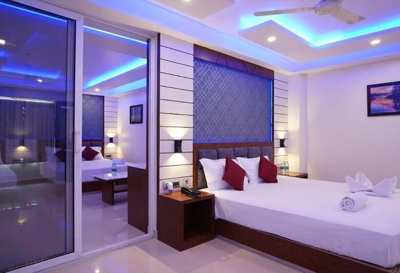 هتل Royal Gitanjali Resort &spa