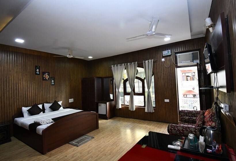 هتل Shivaay Paradise