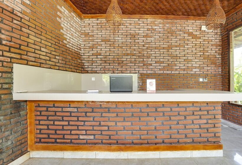Отель Spot On 90882 Sari Homestay Near Garuda Wisnu Kencana