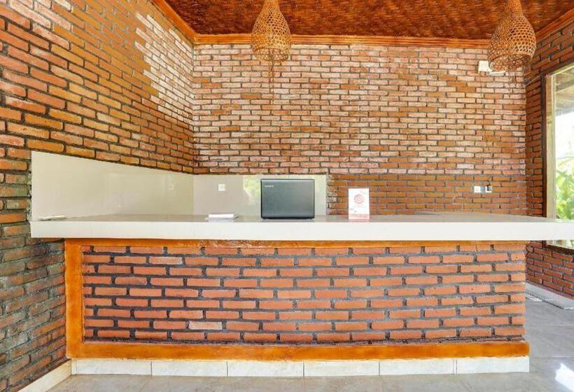 Отель Spot On 90882 Sari Homestay Near Garuda Wisnu Kencana