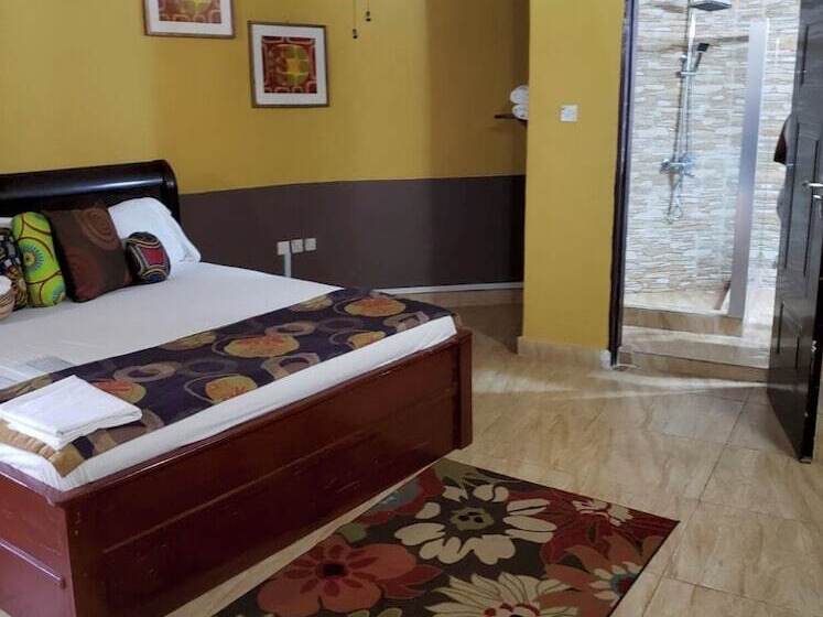 هتل Tariq S Resort And Restaurant