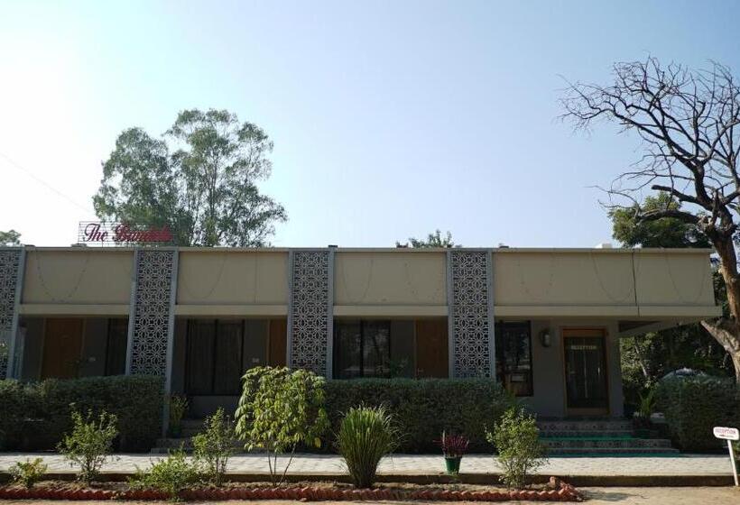هتل The Bundela   Khajuraho, Madhya Pradesh