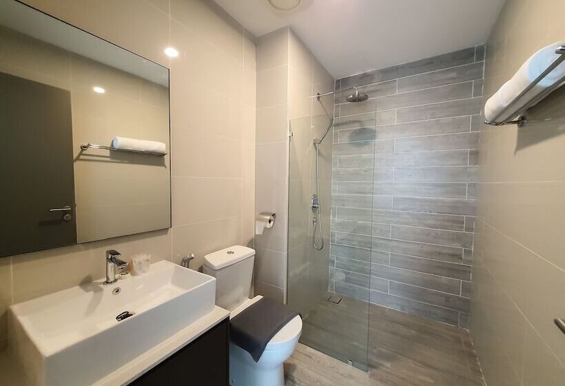 فندق The Straits Suites & Residences